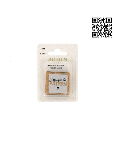 ETIQUETA PARA COSER "C'EST QUI LE PATRON" - CUADRADO 3,5CM | PACK 4 UND - BH71015