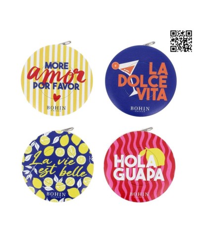 El expositor de cintas métricas BOHIN es la solución ideal para organizar y exhibir tus cintas con facilidad. Practicidad y esti